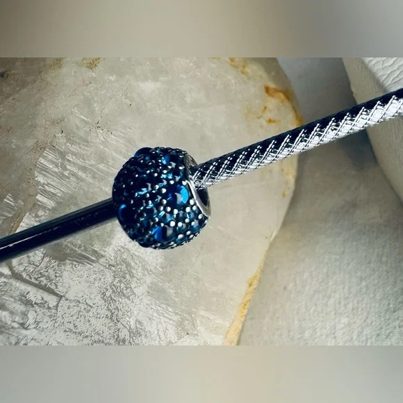 Authentic Retired Pandora Shimmering Droplets with London Blue Crystal S925 Ale - Picture 5 of 12